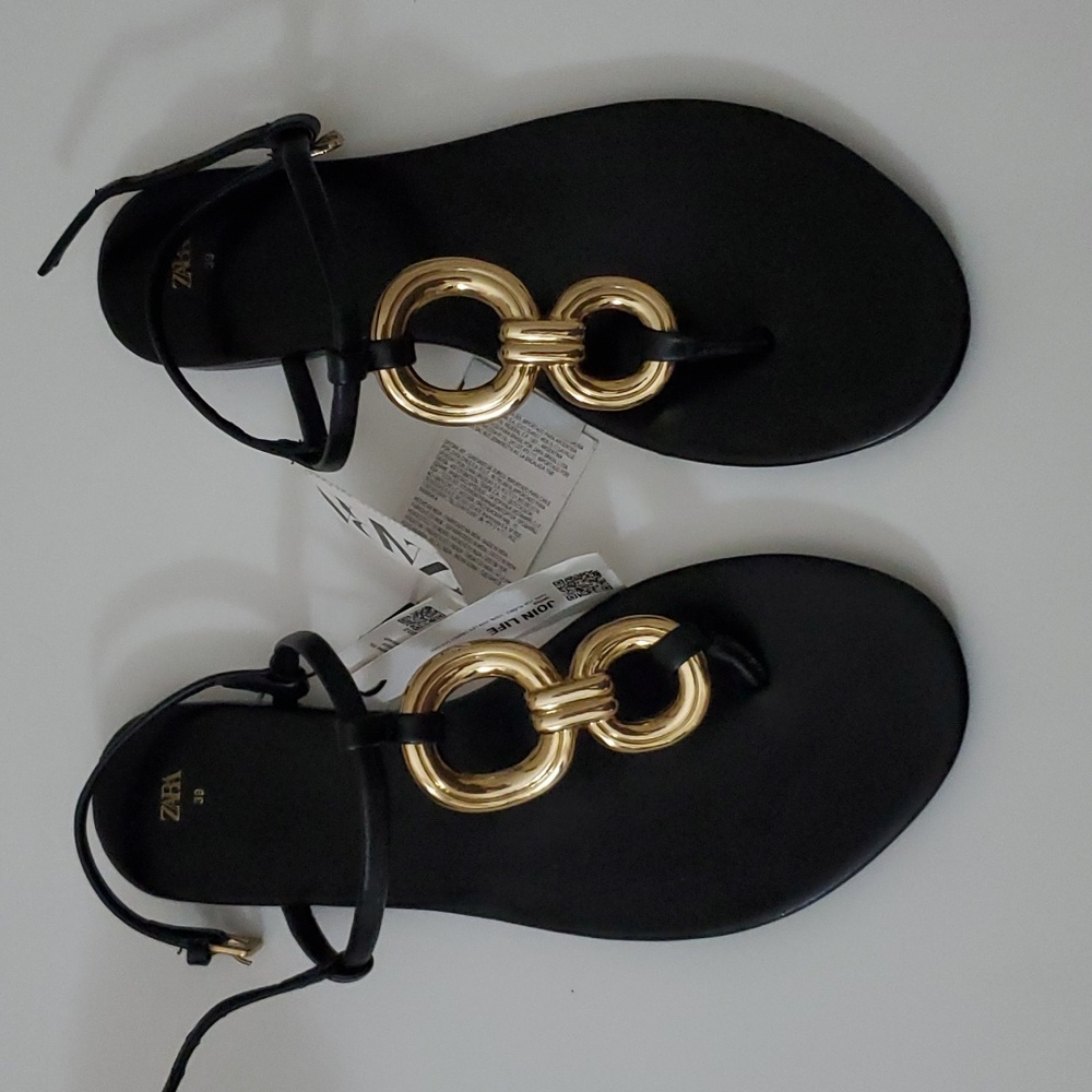 Zara * Gold Detail Leather Low Heeled Open Toe Flat Sandals Black Size 8 / 39 - Picture 5 of 6